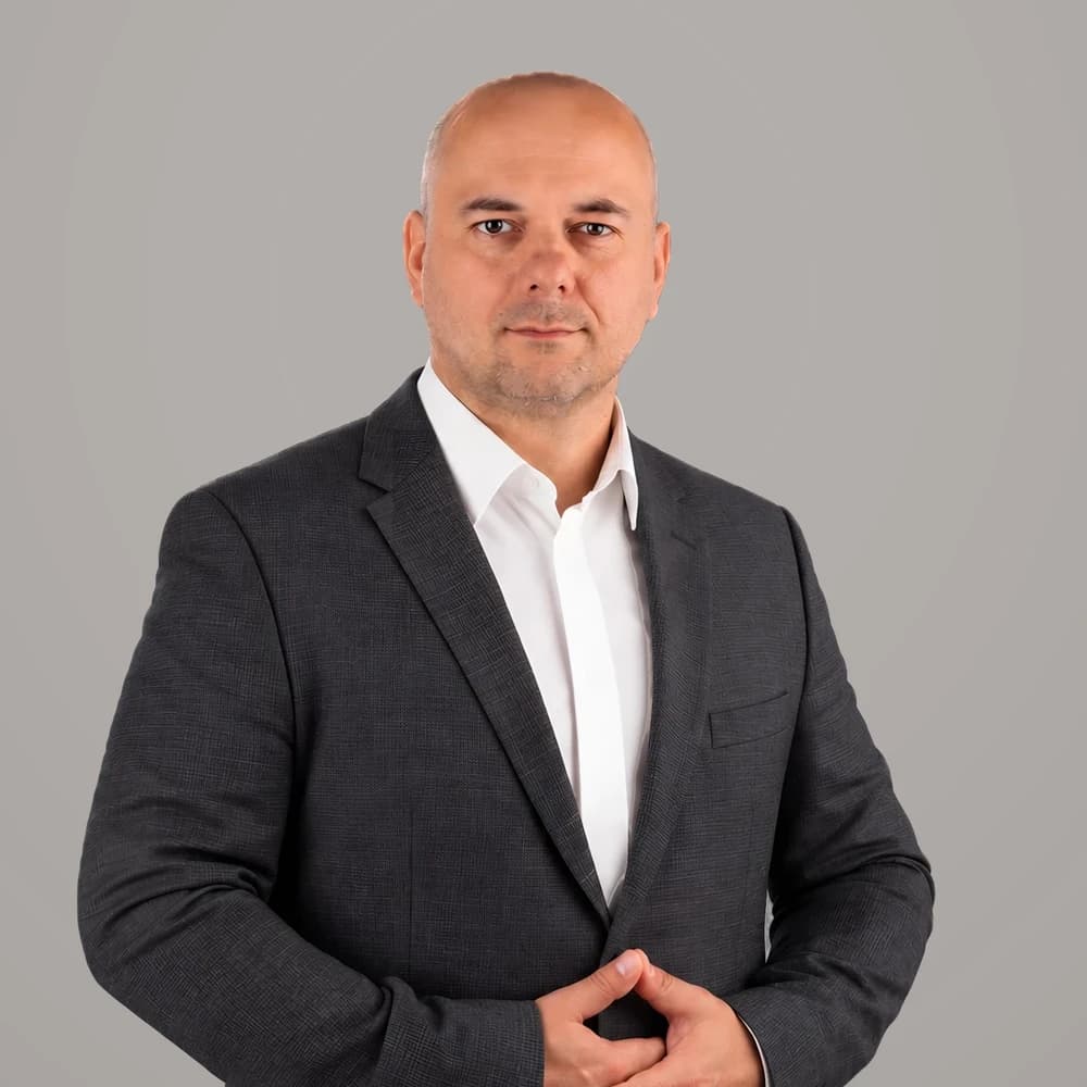 Opiekun oferty: Dariusz Pałucki